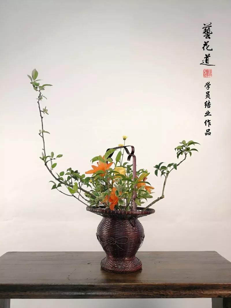 吴越流插花作品 第九期艺花道中国传统插花班学员结业考试作品