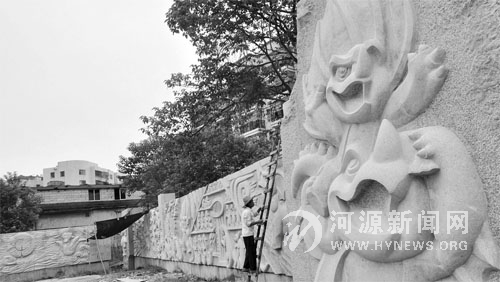 河源“恐龙梦幻世界”雕塑完工