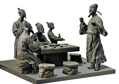 “其实，创作这组雕塑还是受你的一篇报道的启发。”这是山东省雕塑家协会副主席杜利华在向记者介绍他们协会正在进行创作的济南名士群雕时说的第一句话。