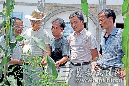 三色源生物有机菌肥厂落户我州