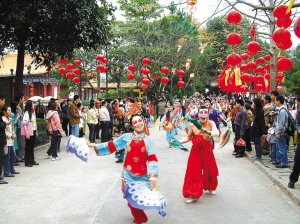 珠海圆明新园斥资打造“花鼓闹春”庙会