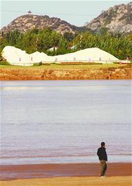 济南：黄河母亲沙雕修复完成（图）
