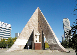 城市雕塑诠释城市历史与精神(图)