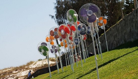 澳大利亚“海边雕塑”展在科特斯洛海滩举行
