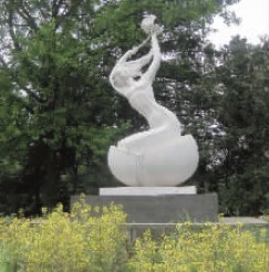杭州：植物园雕塑《苏醒》去哪里了