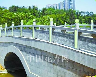 园林照明引入稀土发光产品 低碳节能又环保