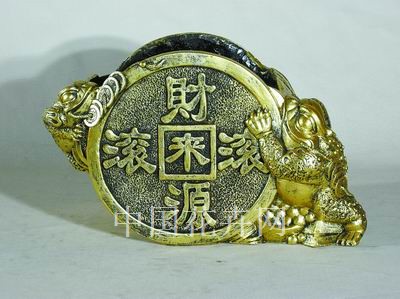 精美盆器搭配花卉庆佳节（图）