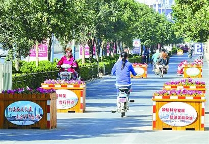 可移动花坛式隔离桩亮相济南经十路