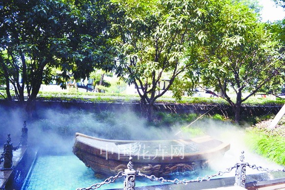 曼妙水景雾升腾 特色资材（图）