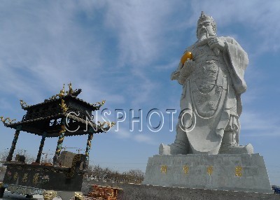 大型关圣帝君（关羽）雕塑亮相天津(图)