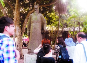 海口景观雕塑呼唤城市灵魂（图）