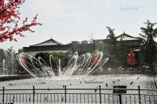 陕西西安有现代风景 亚洲最大的音乐喷泉广场