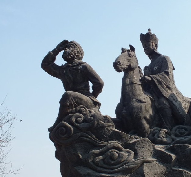 淮安广场塑像遭恶搞 唐僧师徒“泪”洒取经路