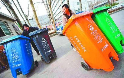 济南市历下“四色”分类垃圾桶半数空置（图）