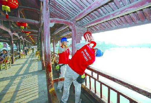 金华永康城区对景观灯及设施进行检查和维护