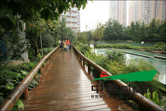 重庆香港城住宅屋顶花园举例欣赏