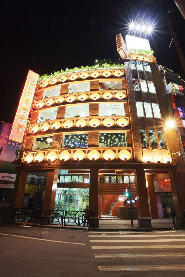 【案例欣赏】广东歌莉娅225概念店立体绿化