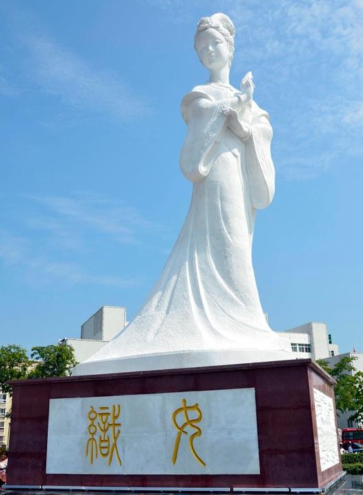 汉白玉织女雕塑