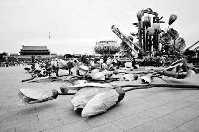 北京天安门国庆花坛改走“插花”路线（图）