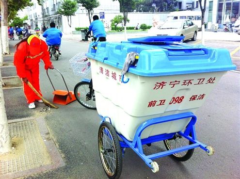 更换的垃圾收集车