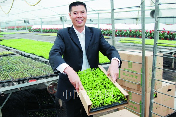 李华养:完善的设备是育苗保证
