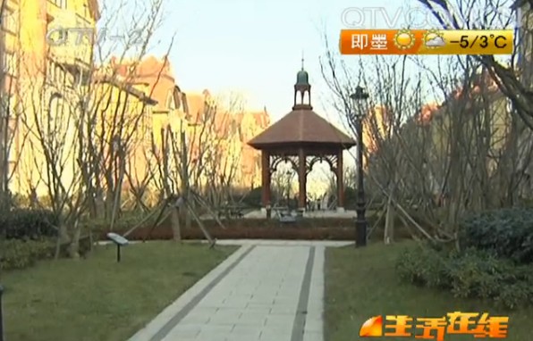 小区业主私圈绿地建小院