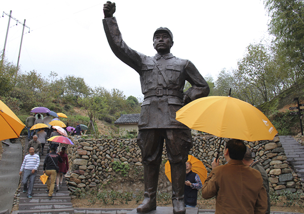 周恩来铜像丽水云和县石塘镇落成仪式举行