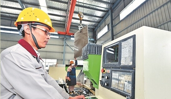 福建全自动数控桥式切铣机床带动石材加工业